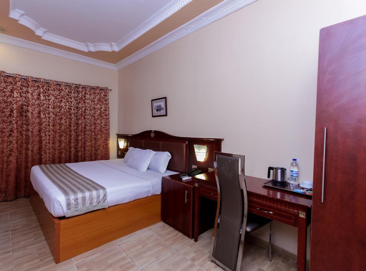 Sunfit - Fitness, Spa, Accommodation Aliayabiagba Ngoại thất bức ảnh