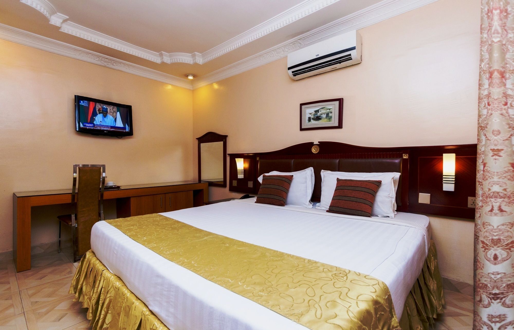 Sunfit - Fitness, Spa, Accommodation Aliayabiagba Ngoại thất bức ảnh
